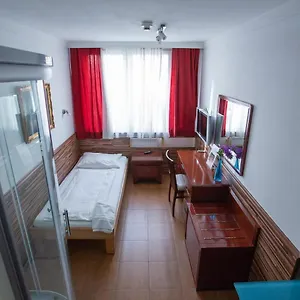 3* Hotel Attaché