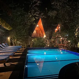 Курортный комплекс Levona Garden