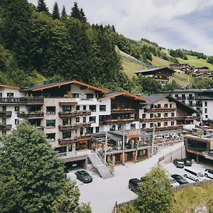 Thomsn-alpine Rock 3* Saalbach