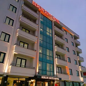 Berlin فندق ترابزون