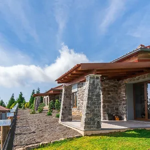 Rochao Village By Rent2u, Lda Penzion