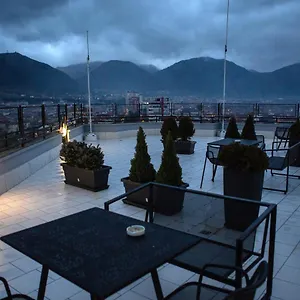 suite-terrace-rooms.albaniahotels.org/