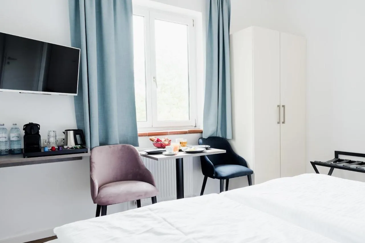 Muellner Smart Hotel Wien Self Check In contacts